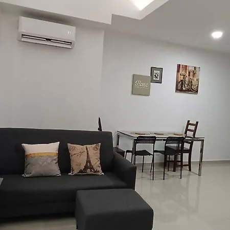 Klcc Newly Renovated Apartment